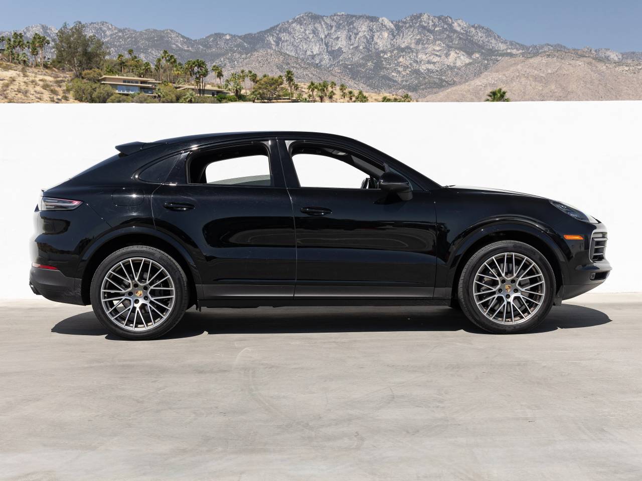 2022 Porsche Cayenne S Coupe Platinum Edition