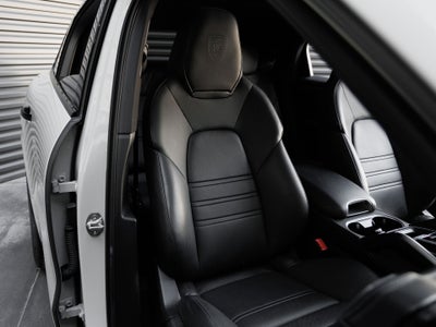 2023 Porsche Cayenne S Coupe
