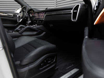 2023 Porsche Cayenne S Coupe