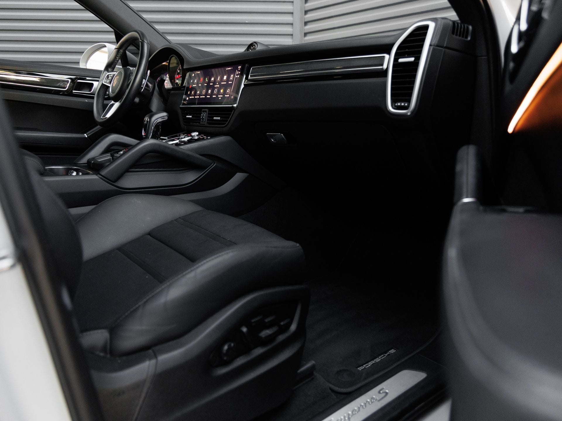 2023 Porsche Cayenne S Coupe