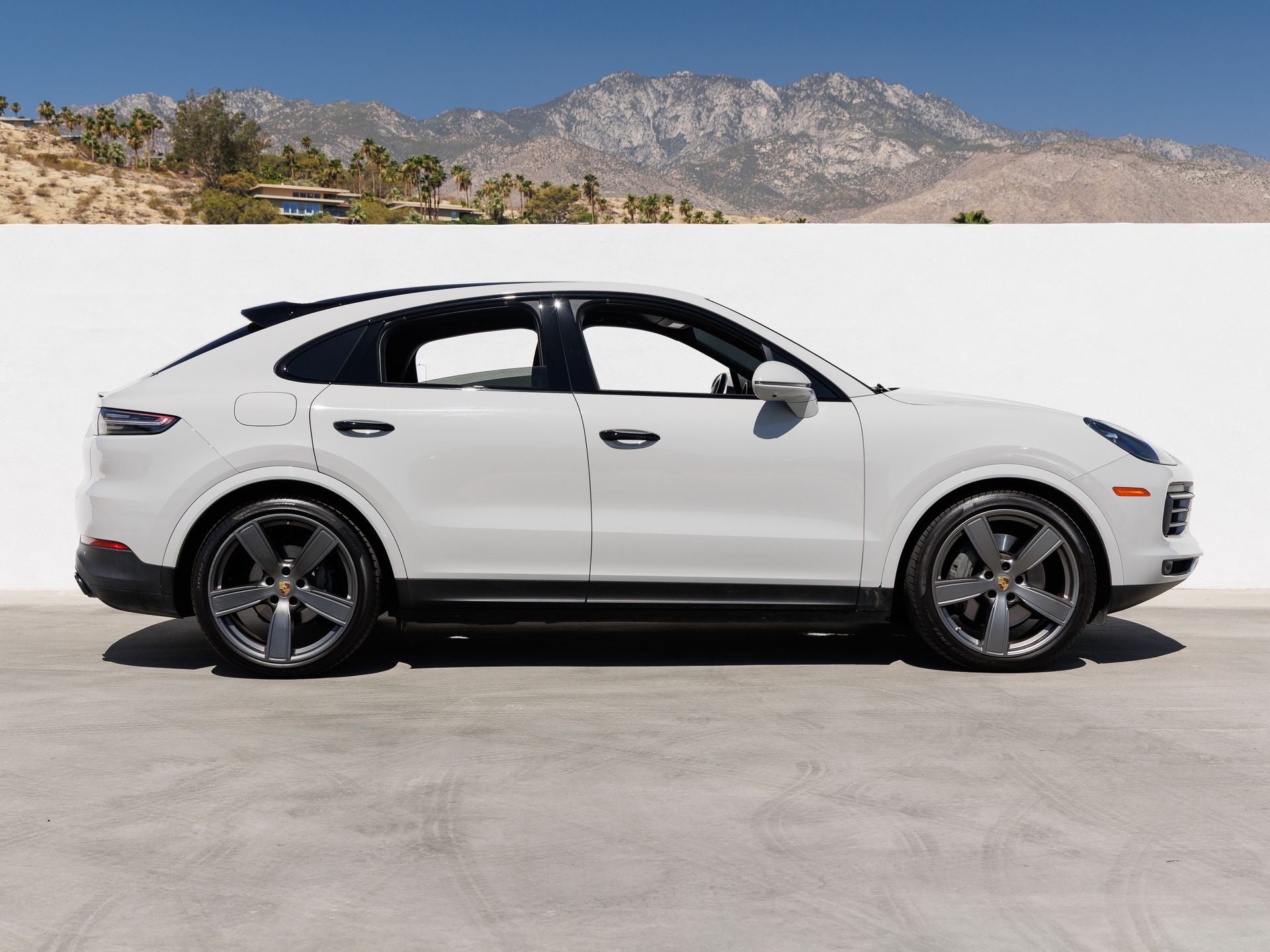 2023 Porsche Cayenne S Coupe