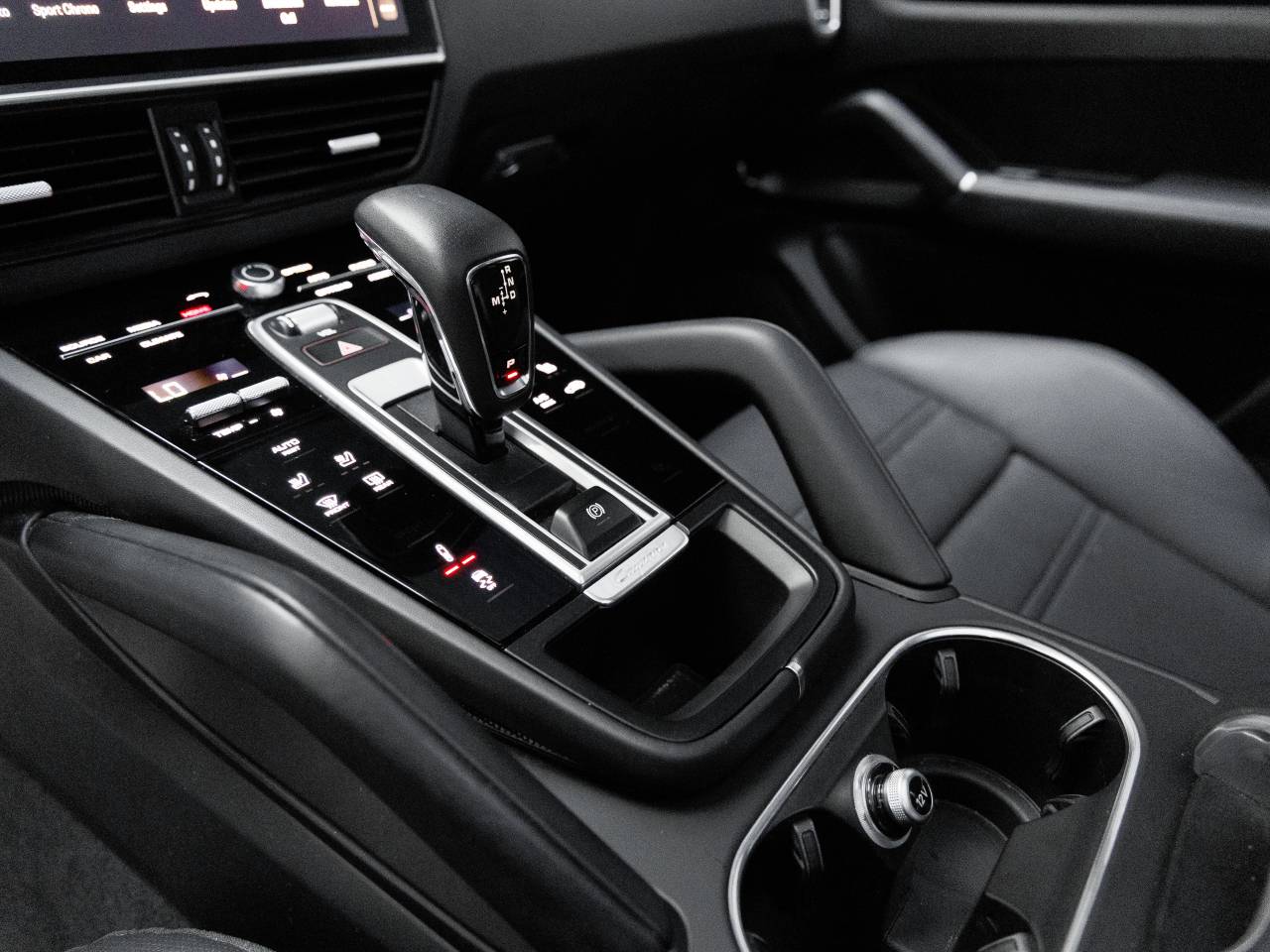2023 Porsche Cayenne S Coupe