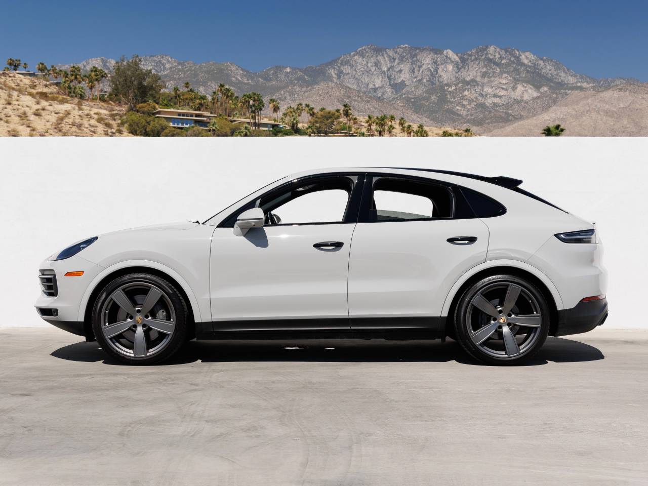 2023 Porsche Cayenne S Coupe