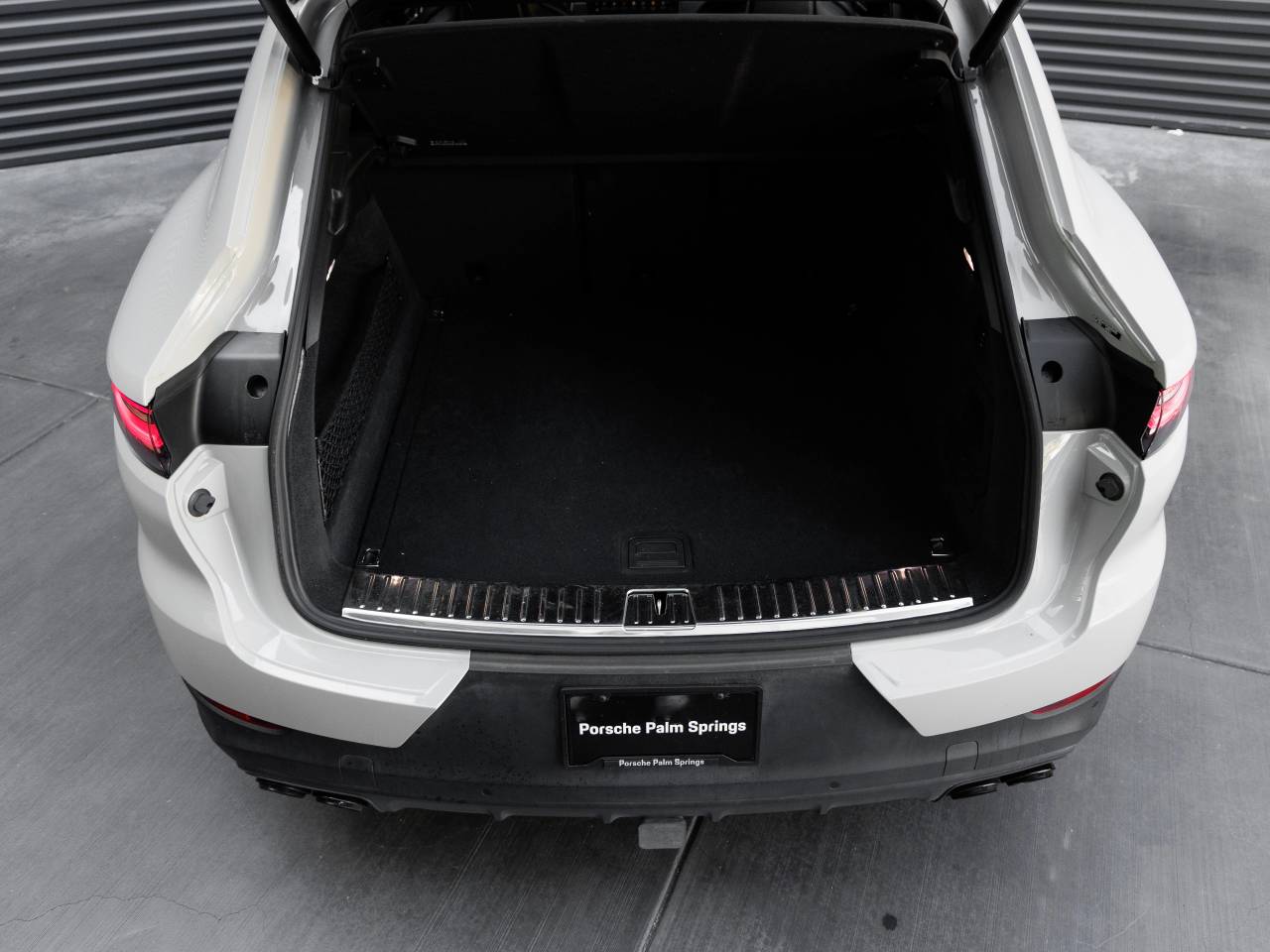 2023 Porsche Cayenne S Coupe