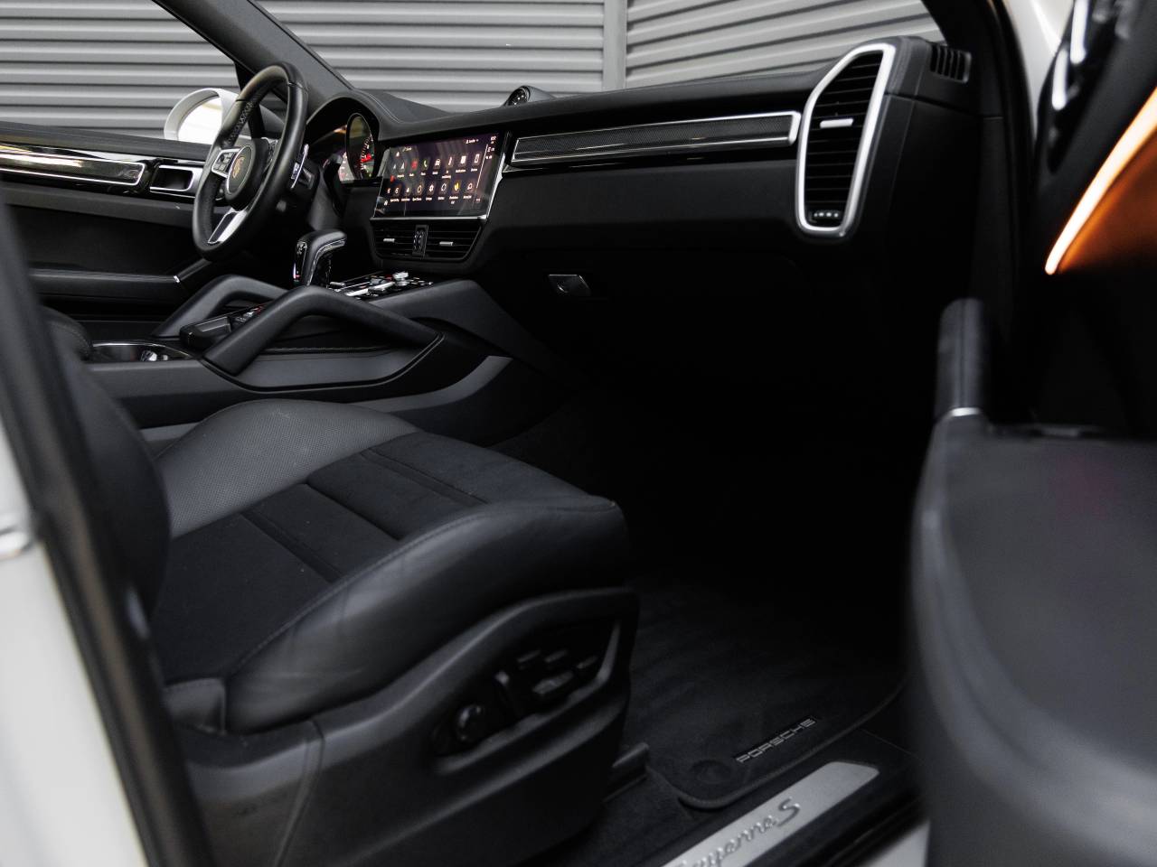 2023 Porsche Cayenne S Coupe