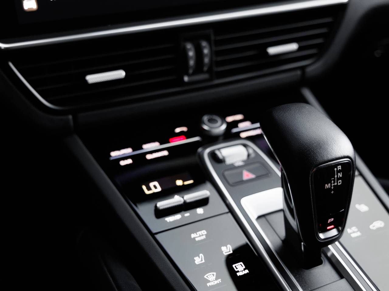 2023 Porsche Cayenne S Coupe