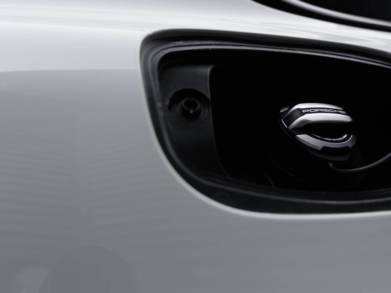 2023 Porsche Cayenne S Coupe