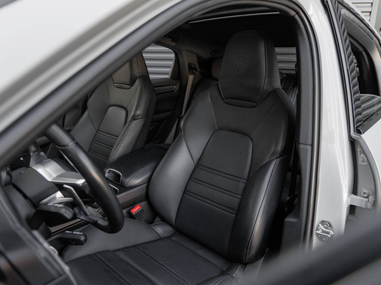 2023 Porsche Cayenne S Coupe
