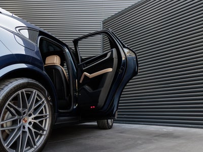 2025 Porsche Cayenne Cayenne E-Hybrid Coupe