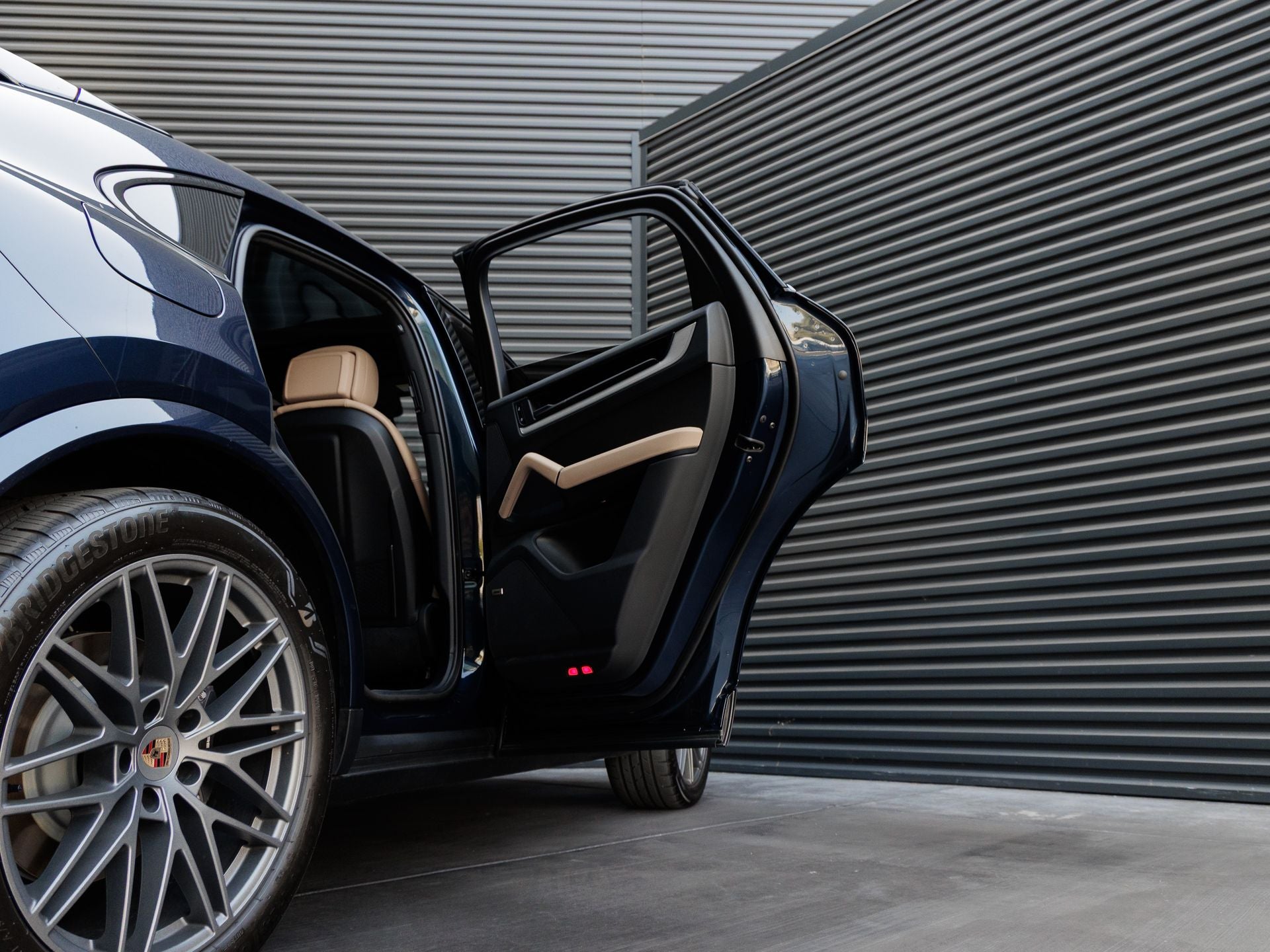 2025 Porsche Cayenne Cayenne E-Hybrid Coupe