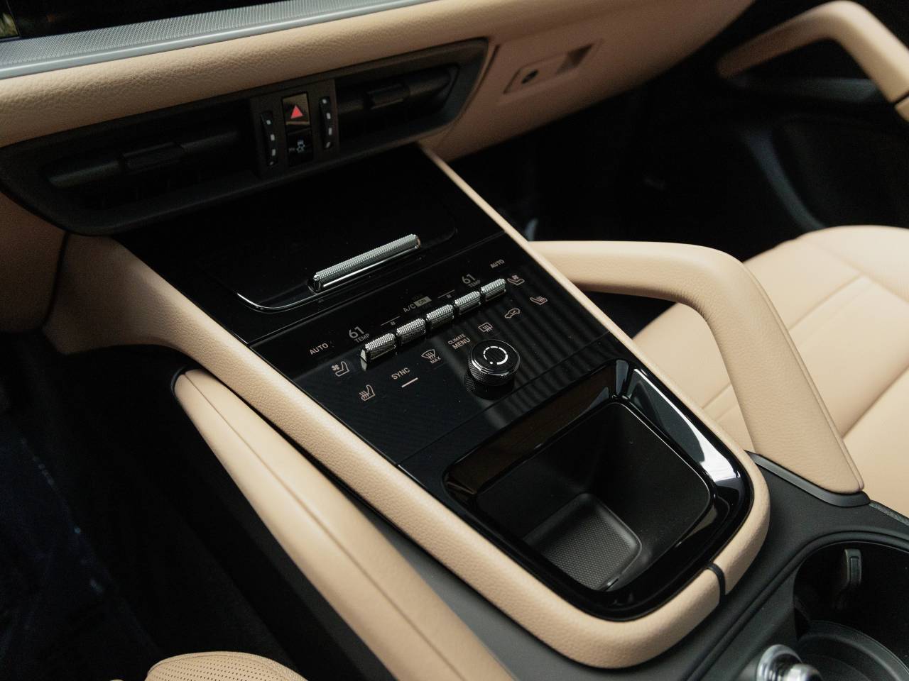 2025 Porsche Cayenne Cayenne E-Hybrid Coupe