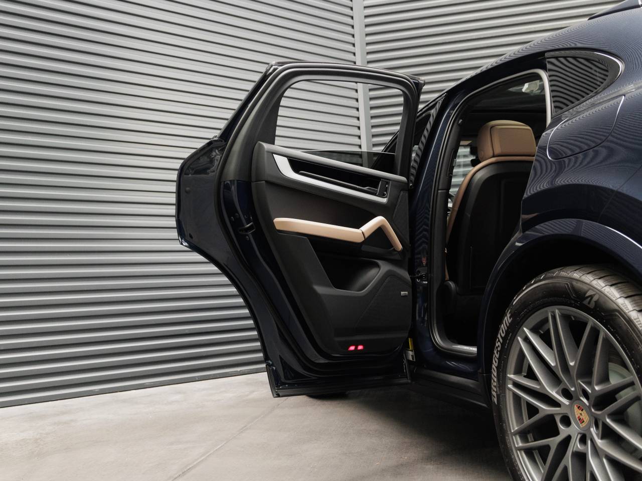 2025 Porsche Cayenne Cayenne E-Hybrid Coupe