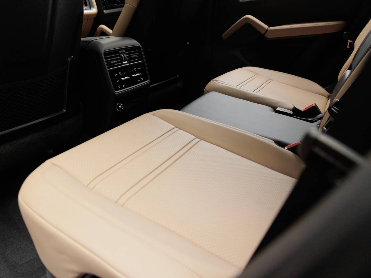 2025 Porsche Cayenne Cayenne E-Hybrid Coupe