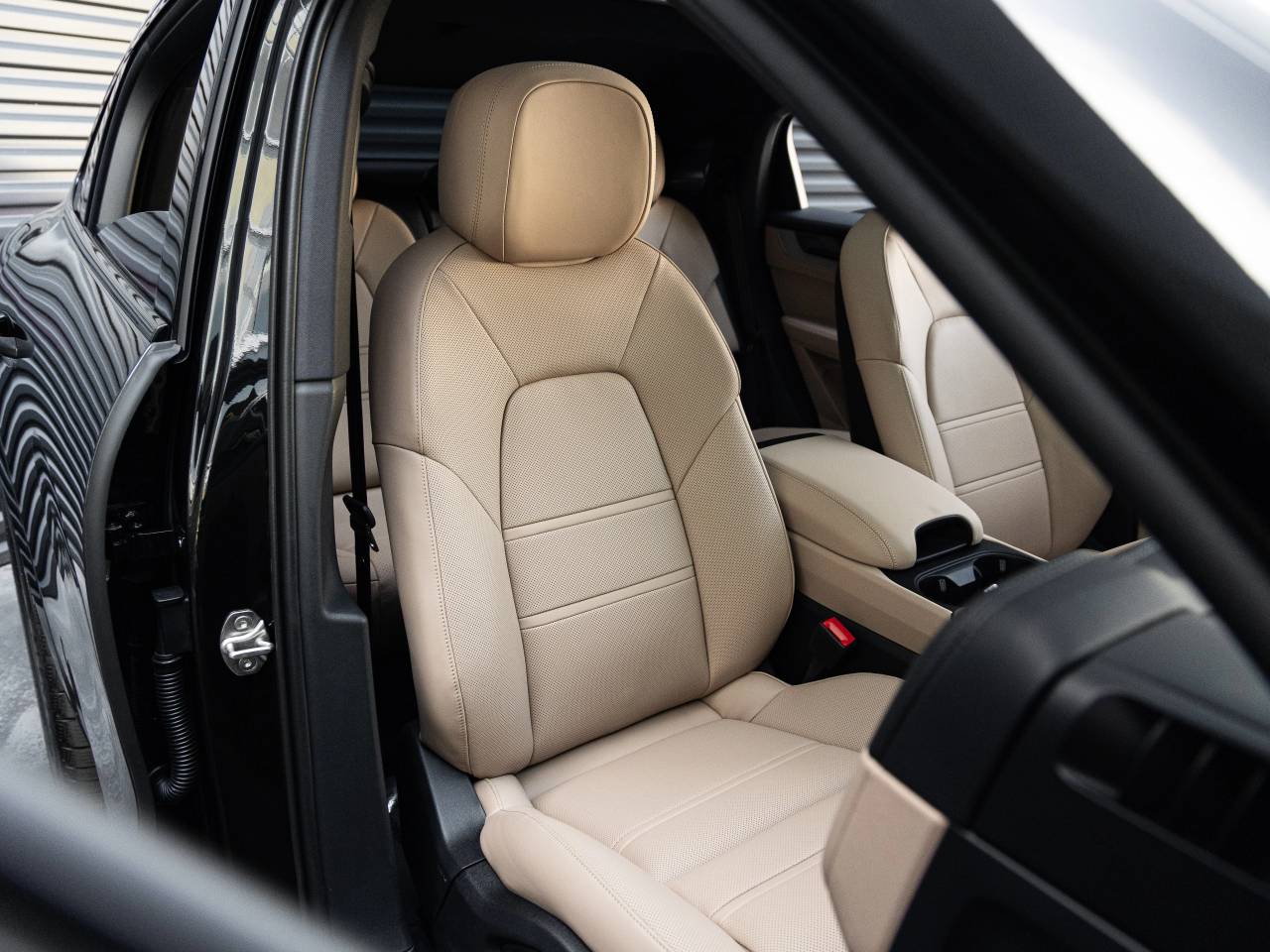 2026 Porsche Cayenne E-Hybrid Coupe