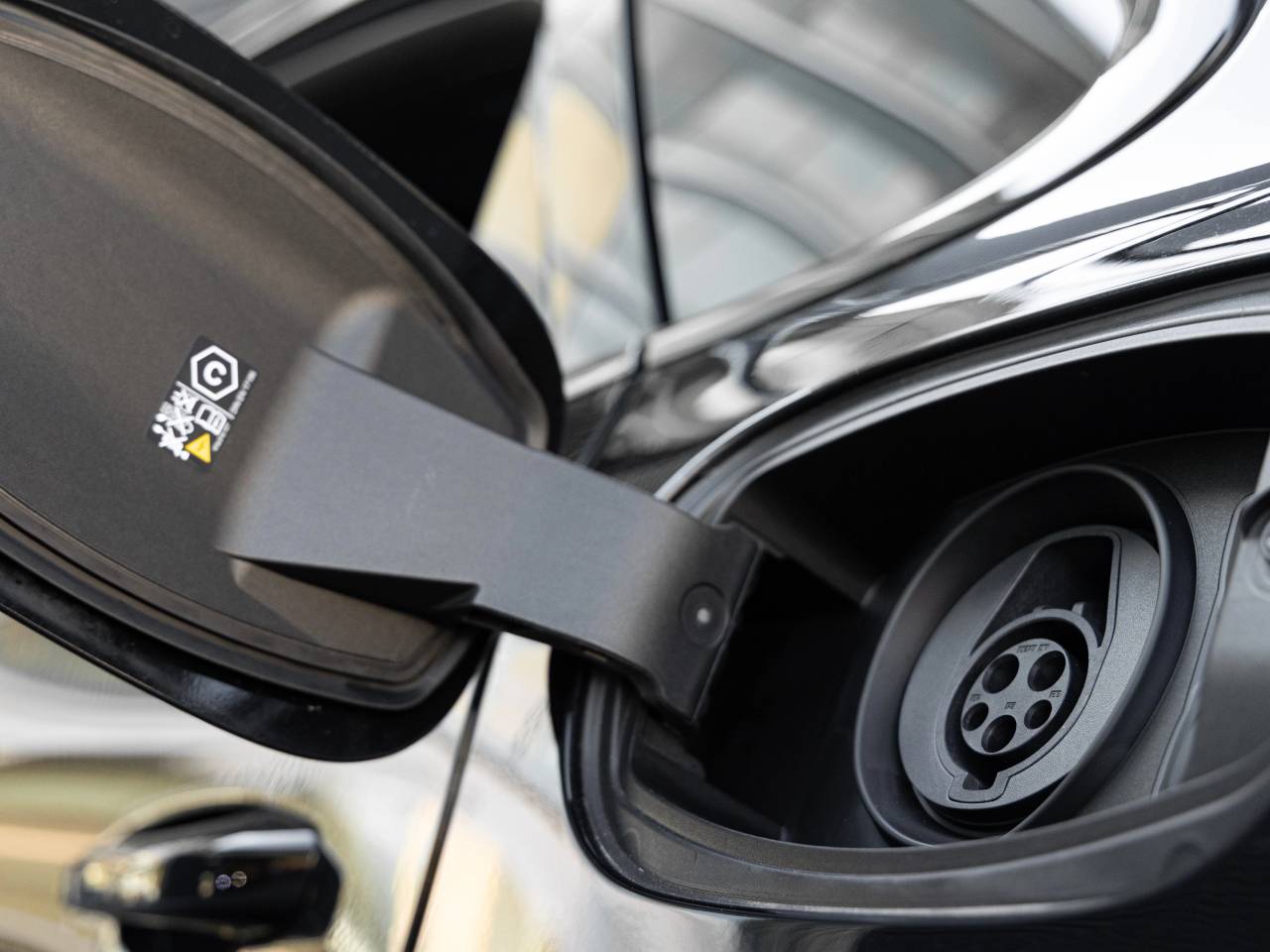 2026 Porsche Cayenne E-Hybrid Coupe
