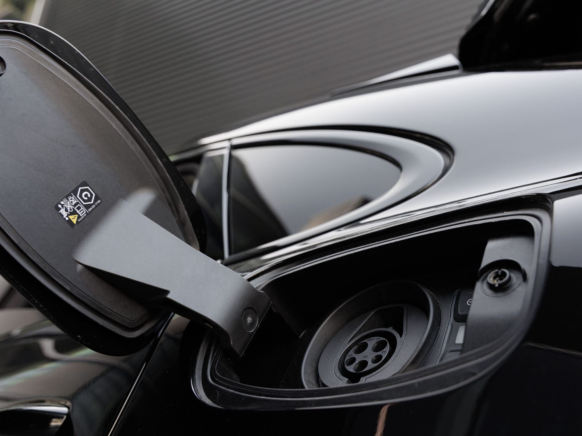 2026 Porsche Cayenne E-Hybrid Coupe
