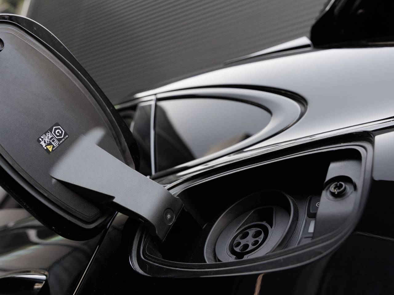 2026 Porsche Cayenne E-Hybrid Coupe