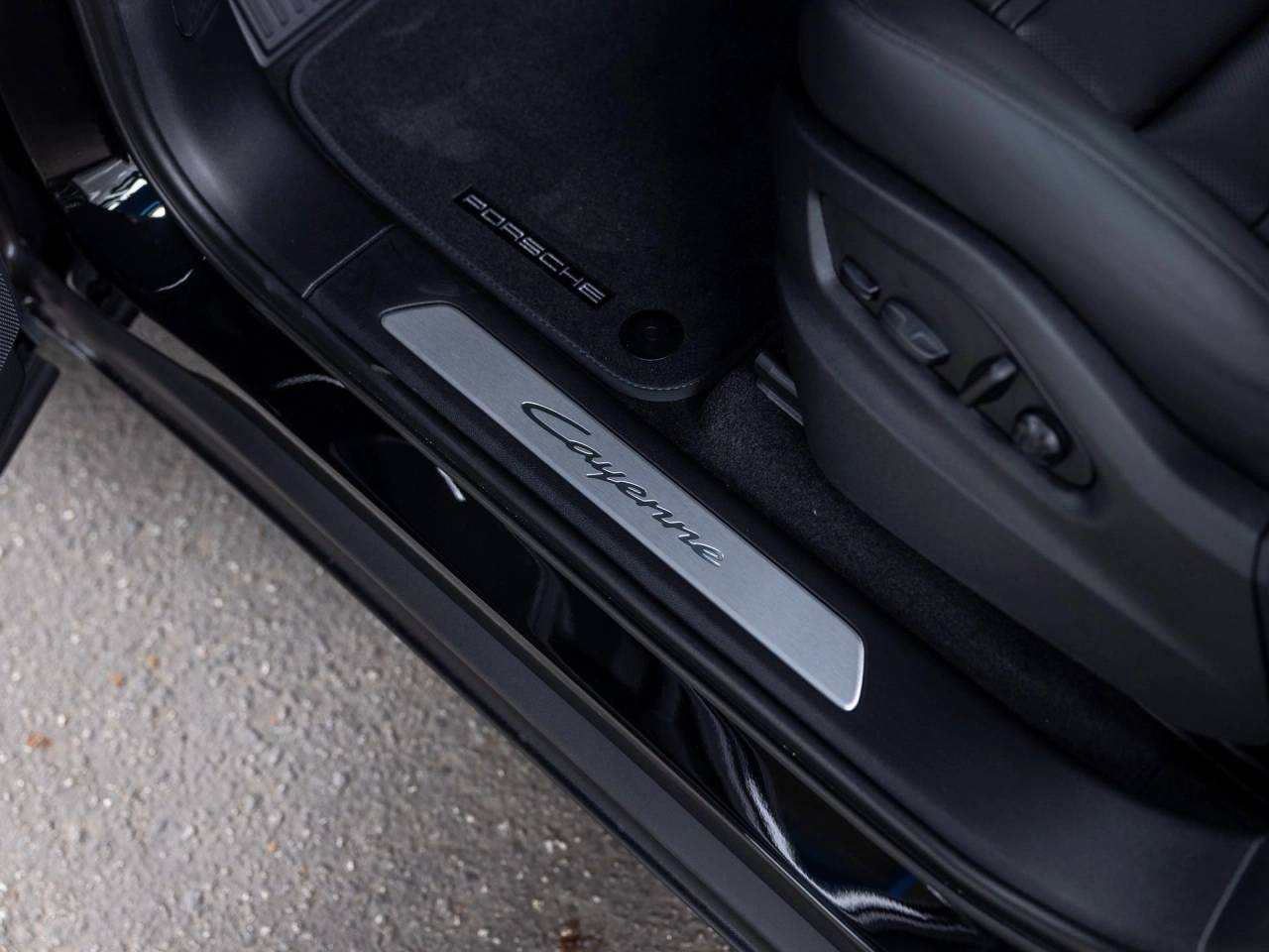 2026 Porsche Cayenne E-Hybrid Coupe