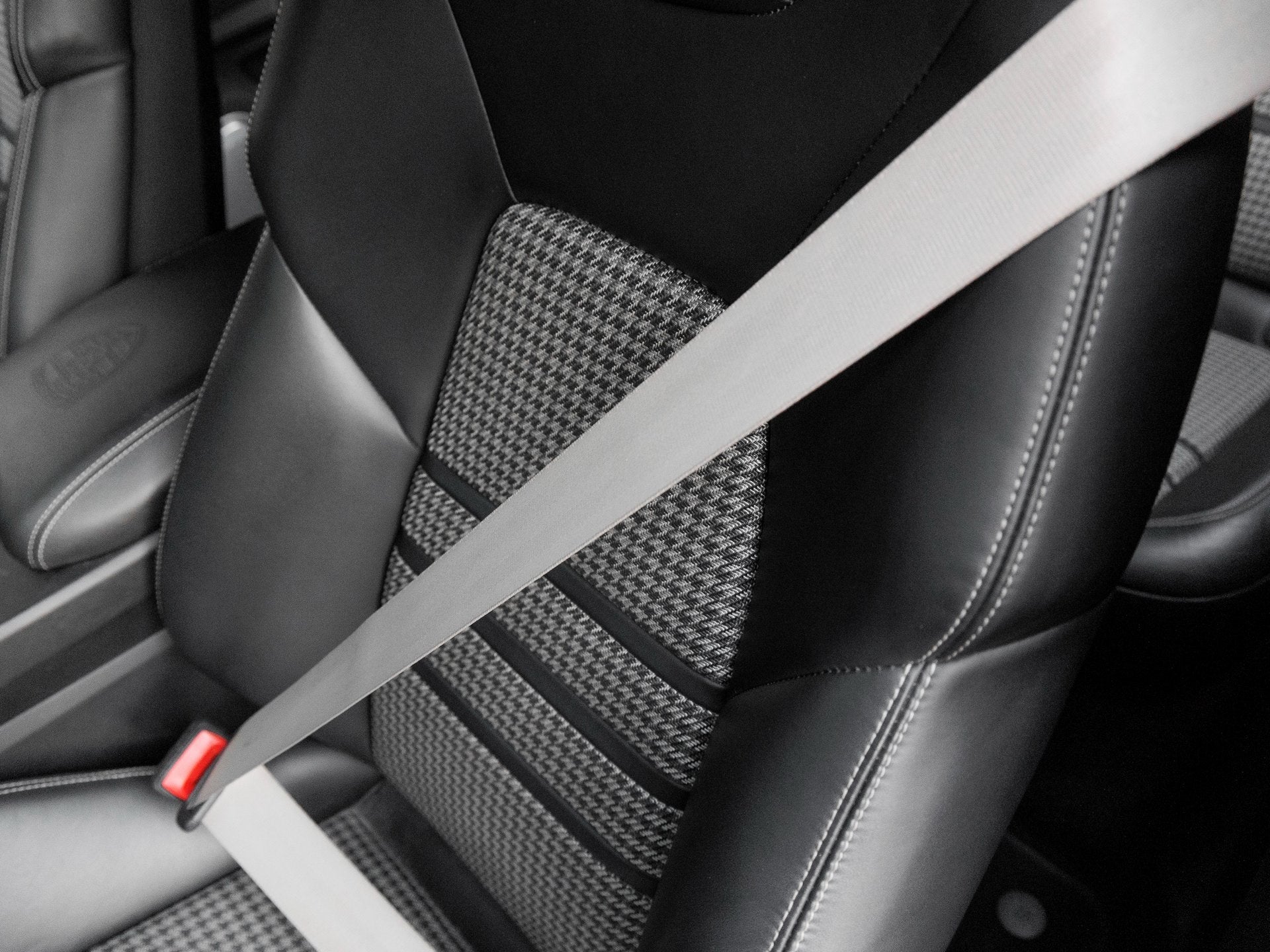 2021 Porsche Cayenne Coupe GTS