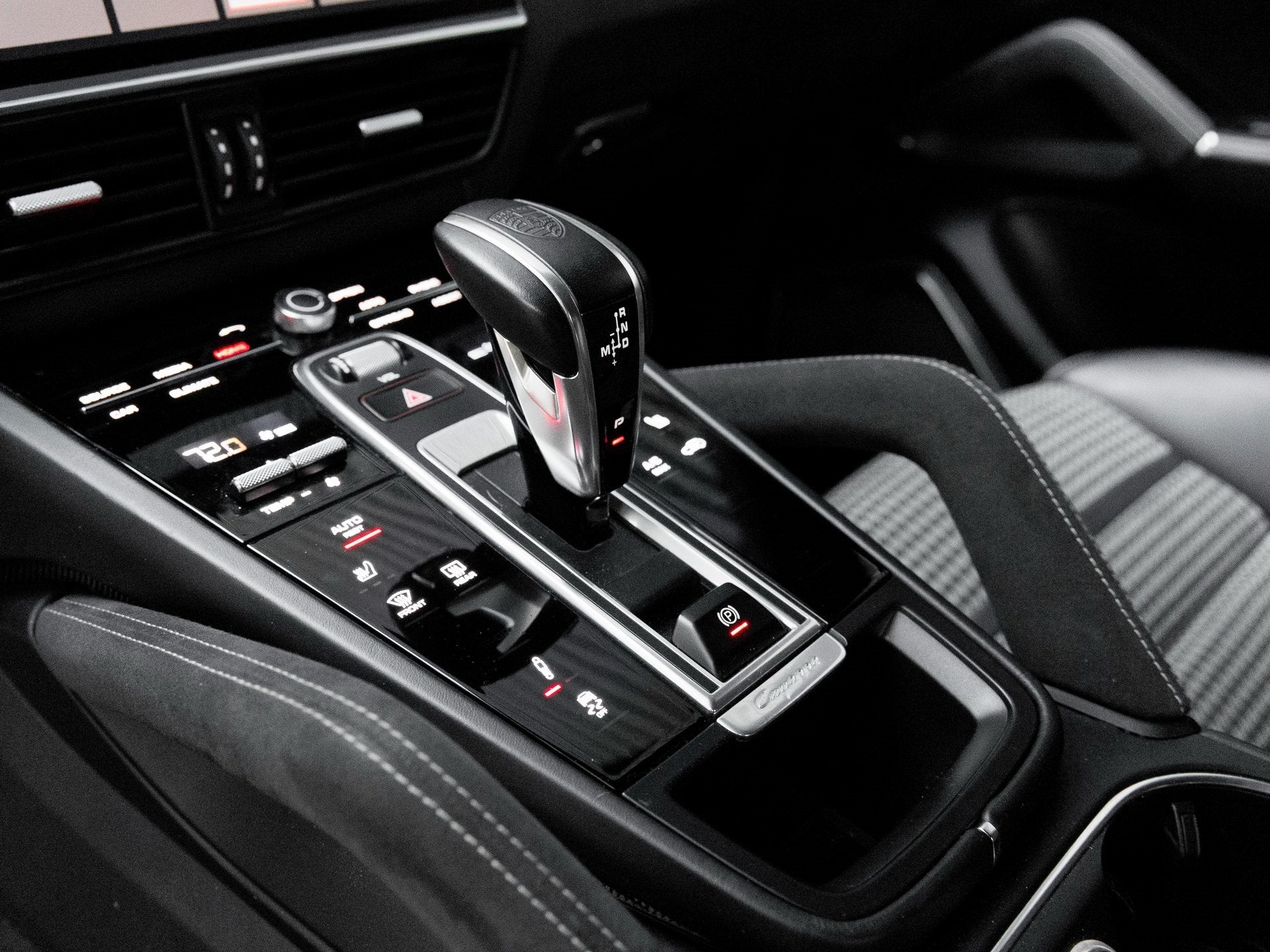 2021 Porsche Cayenne Coupe GTS