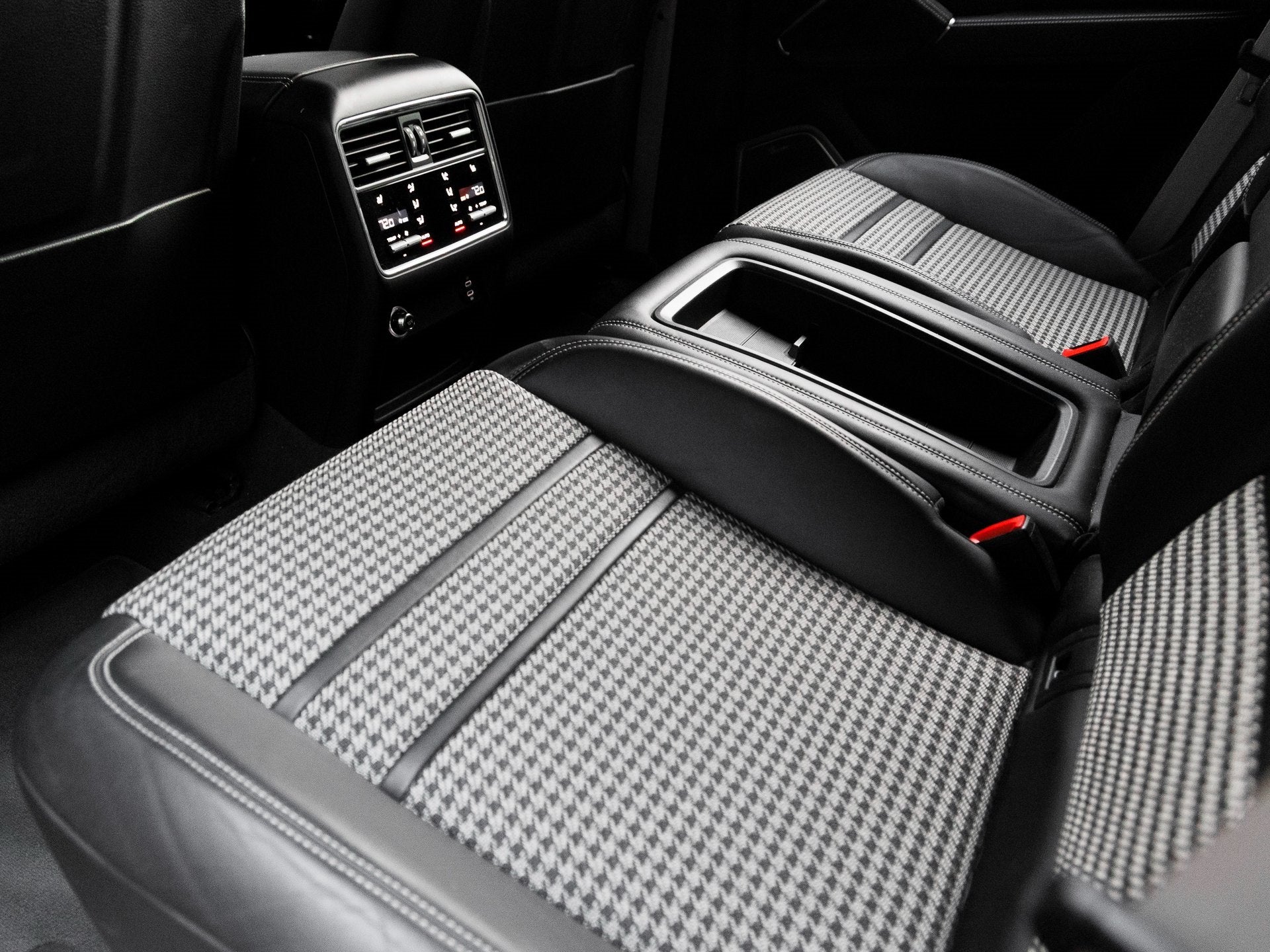 2021 Porsche Cayenne Coupe GTS