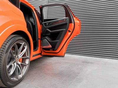 2021 Porsche Cayenne Coupe GTS