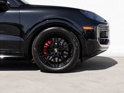 2025 Porsche Cayenne Cayenne GTS Coupe