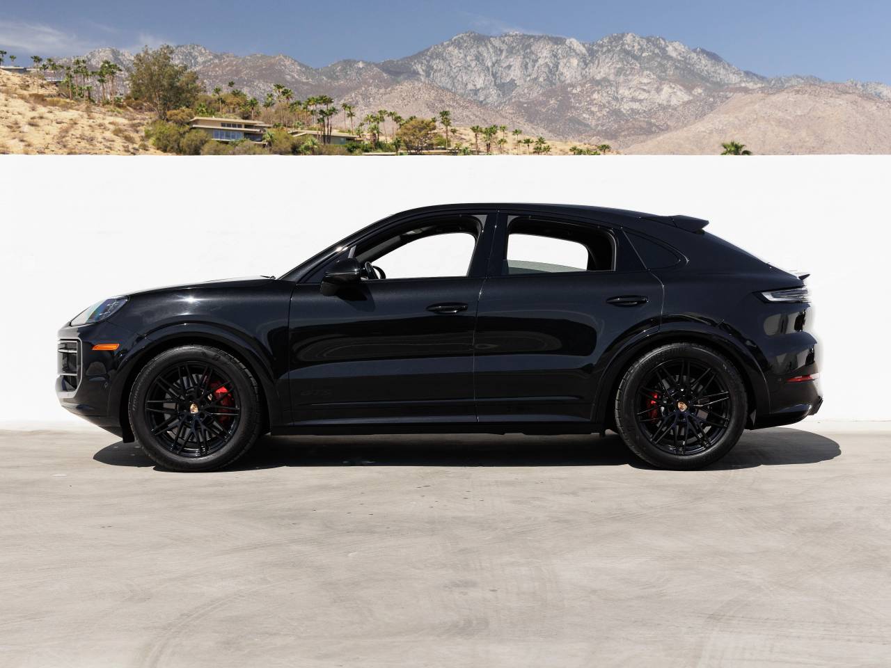 2025 Porsche Cayenne Cayenne GTS Coupe