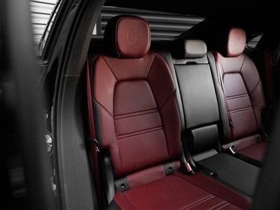 2025 Porsche Cayenne Cayenne GTS Coupe