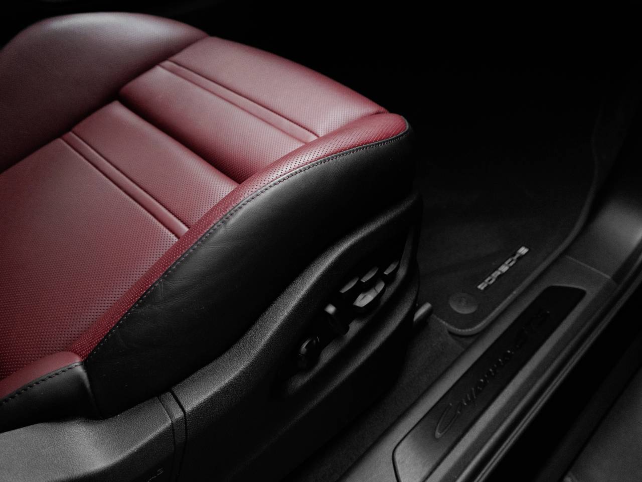 2025 Porsche Cayenne Cayenne GTS Coupe