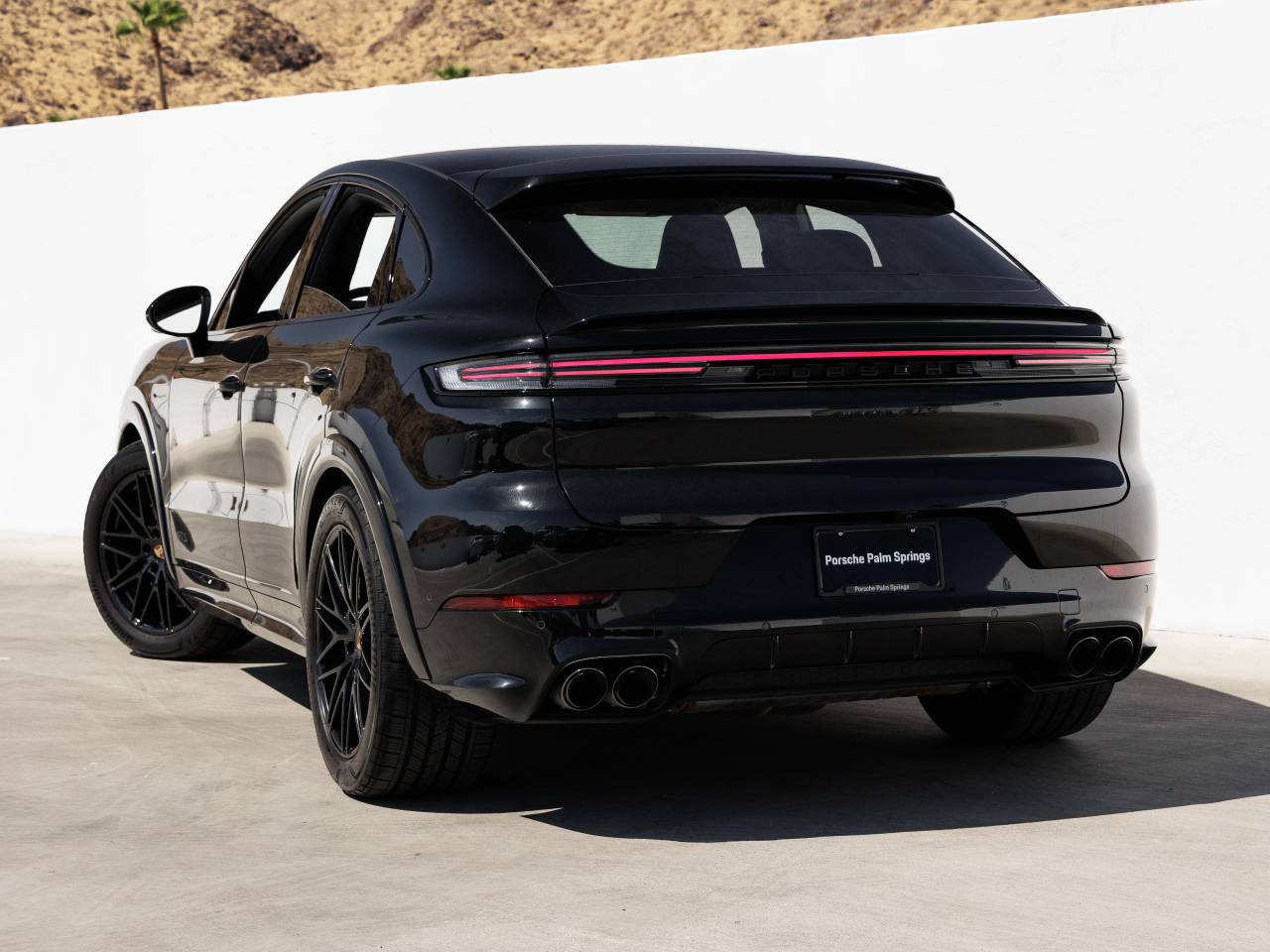 2025 Porsche Cayenne Cayenne GTS Coupe