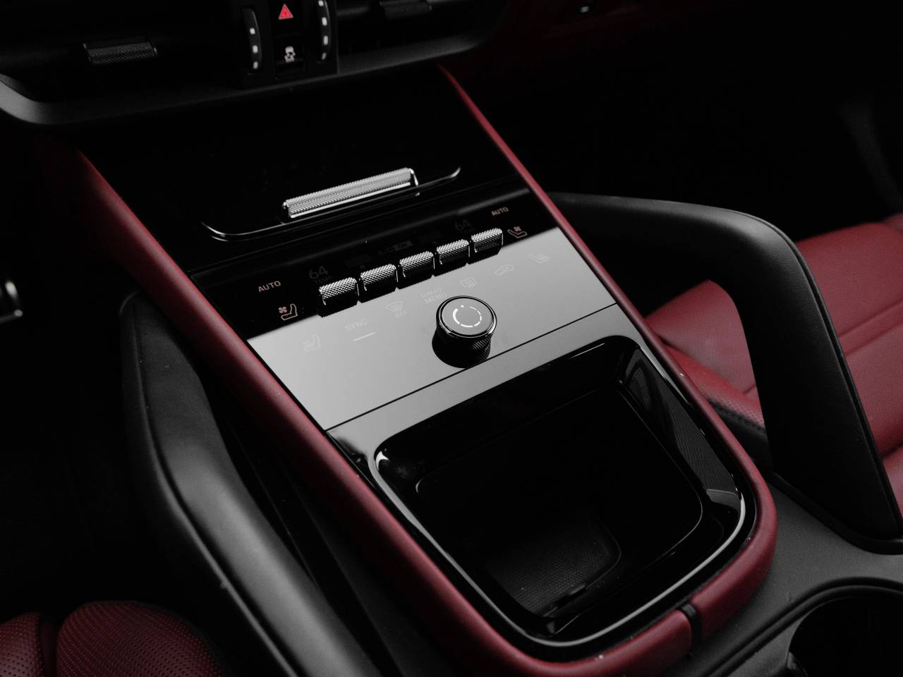 2025 Porsche Cayenne Cayenne GTS Coupe