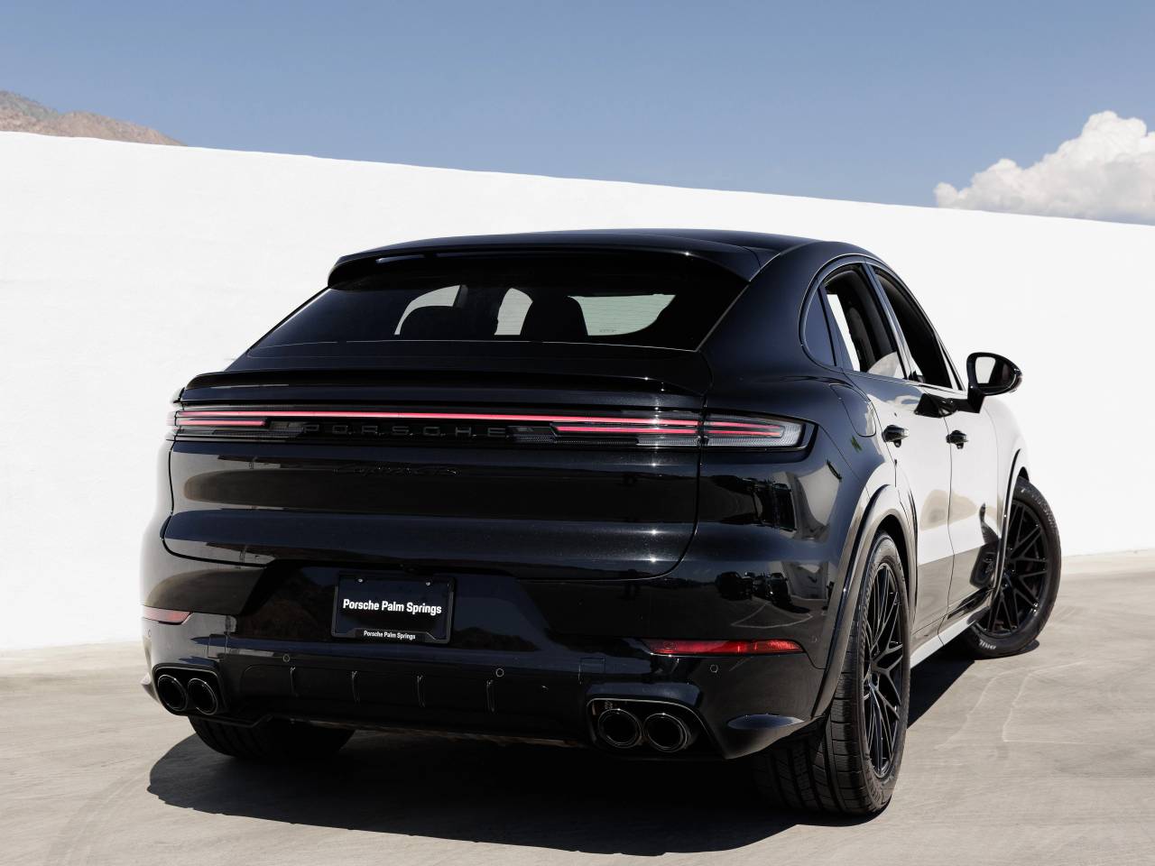 2025 Porsche Cayenne Cayenne GTS Coupe