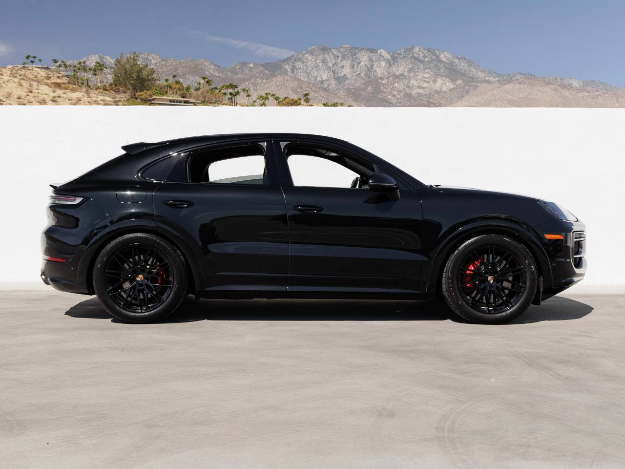 2025 Porsche Cayenne Cayenne GTS Coupe