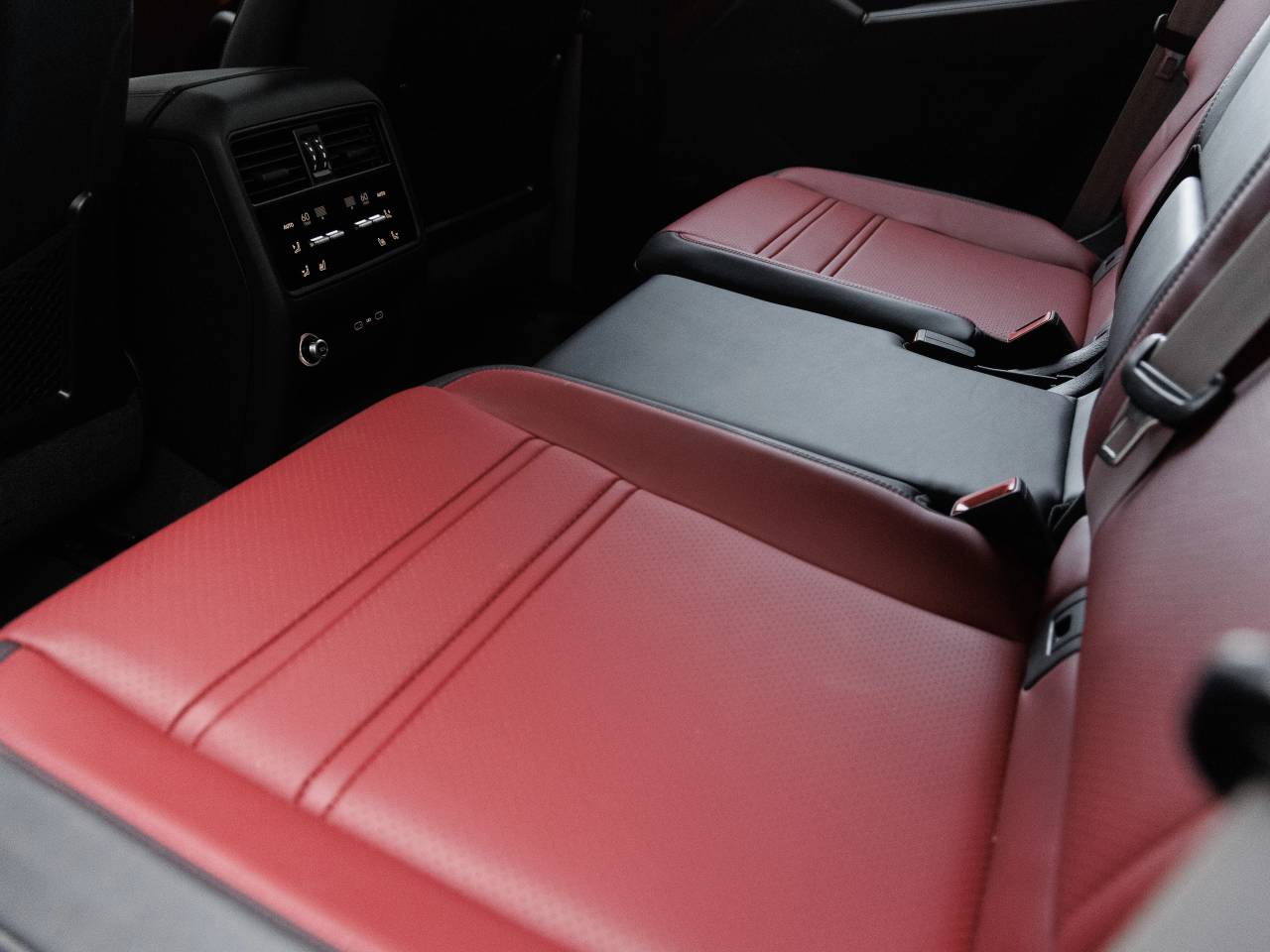2026 Porsche Cayenne GTS Coupe