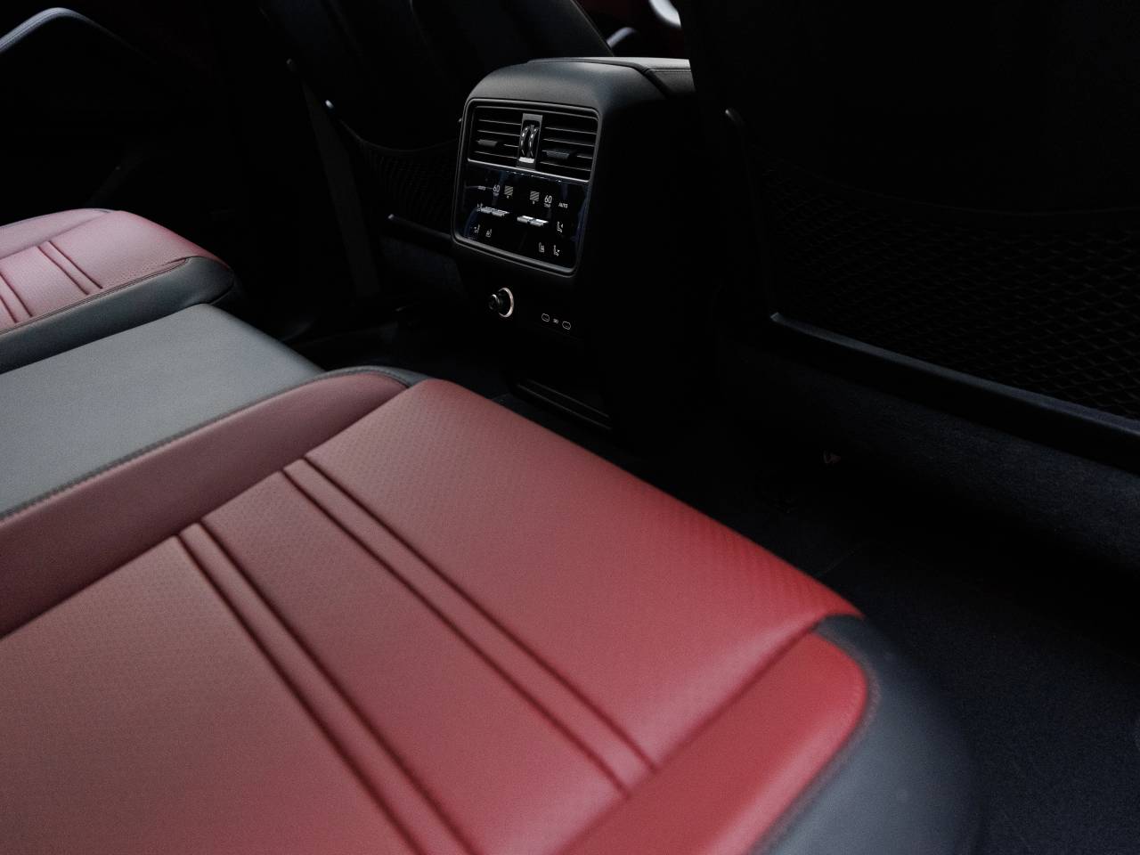 2026 Porsche Cayenne GTS Coupe