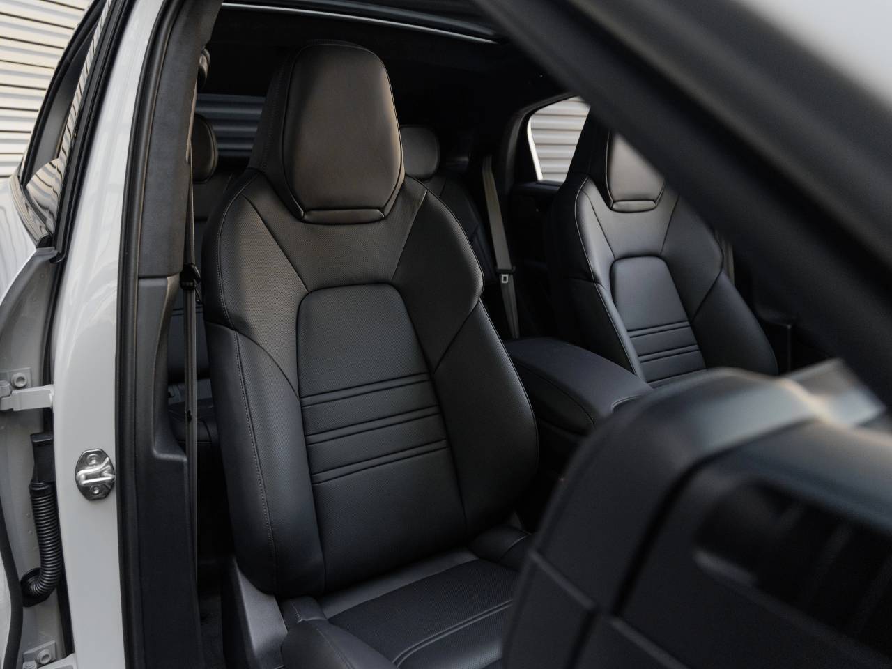 2026 Porsche Cayenne Cayenne GTS Coupe