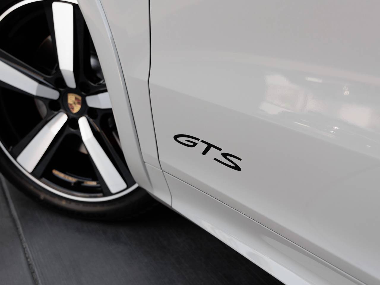 2026 Porsche Cayenne Cayenne GTS Coupe