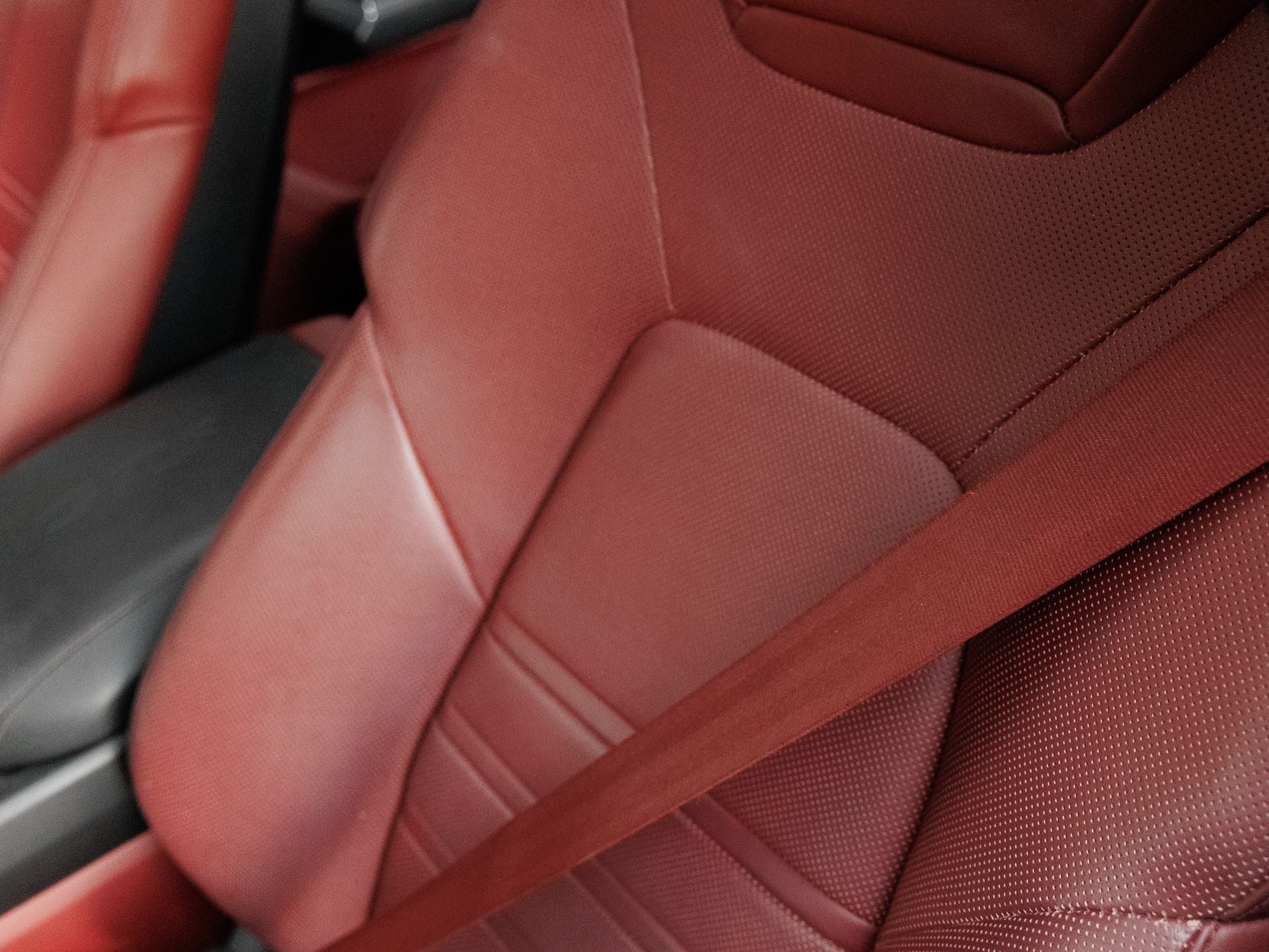 2022 Porsche Cayenne GTS Coupe