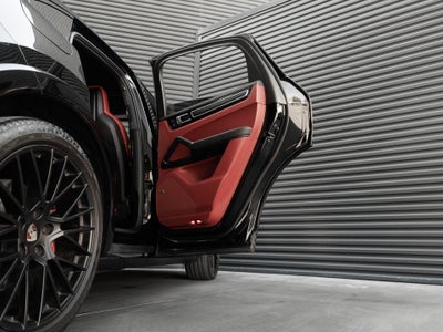 2022 Porsche Cayenne GTS Coupe