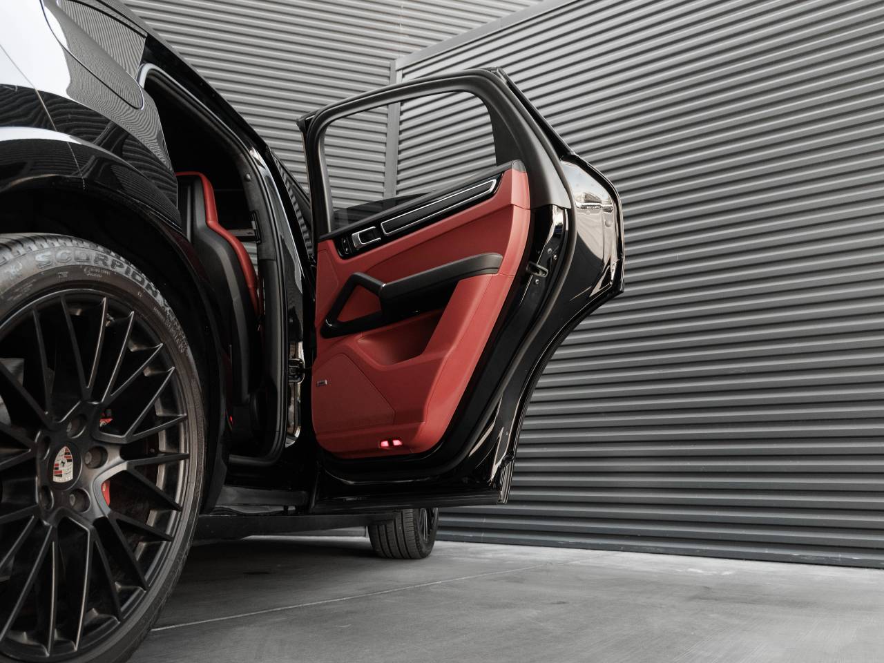 2022 Porsche Cayenne GTS Coupe