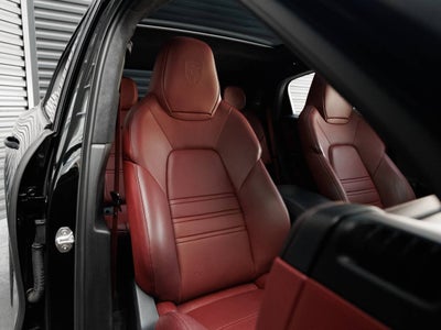 2022 Porsche Cayenne GTS Coupe