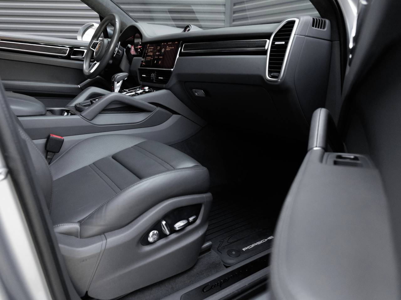 2021 Porsche Cayenne Cayenne GTS Coupe