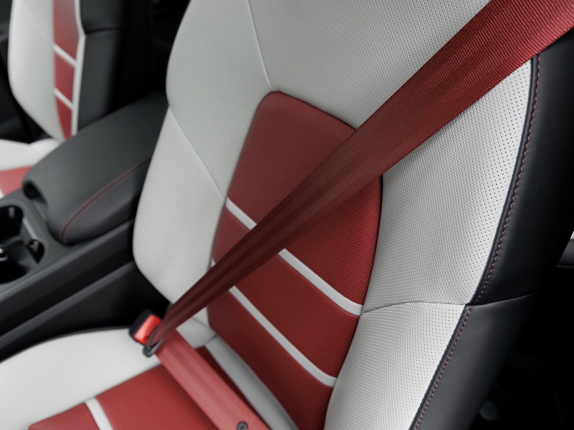 2026 Porsche Cayenne Cayenne S Coupe