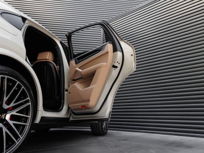 2025 Porsche Cayenne Cayenne S Coupe