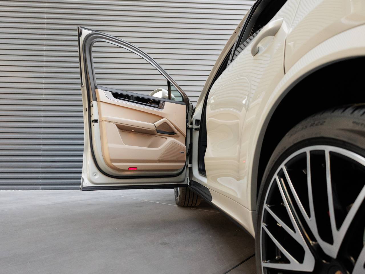 2025 Porsche Cayenne Cayenne S Coupe