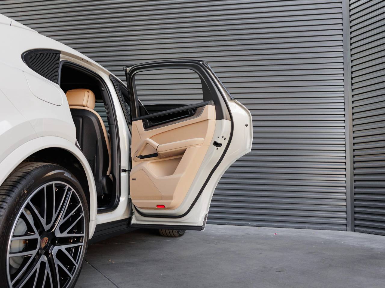 2025 Porsche Cayenne Cayenne S Coupe
