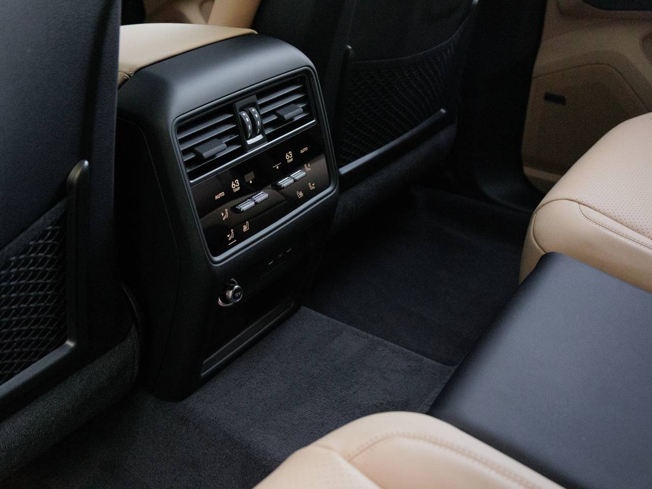 2025 Porsche Cayenne Cayenne S Coupe