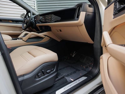 2025 Porsche Cayenne Cayenne S Coupe
