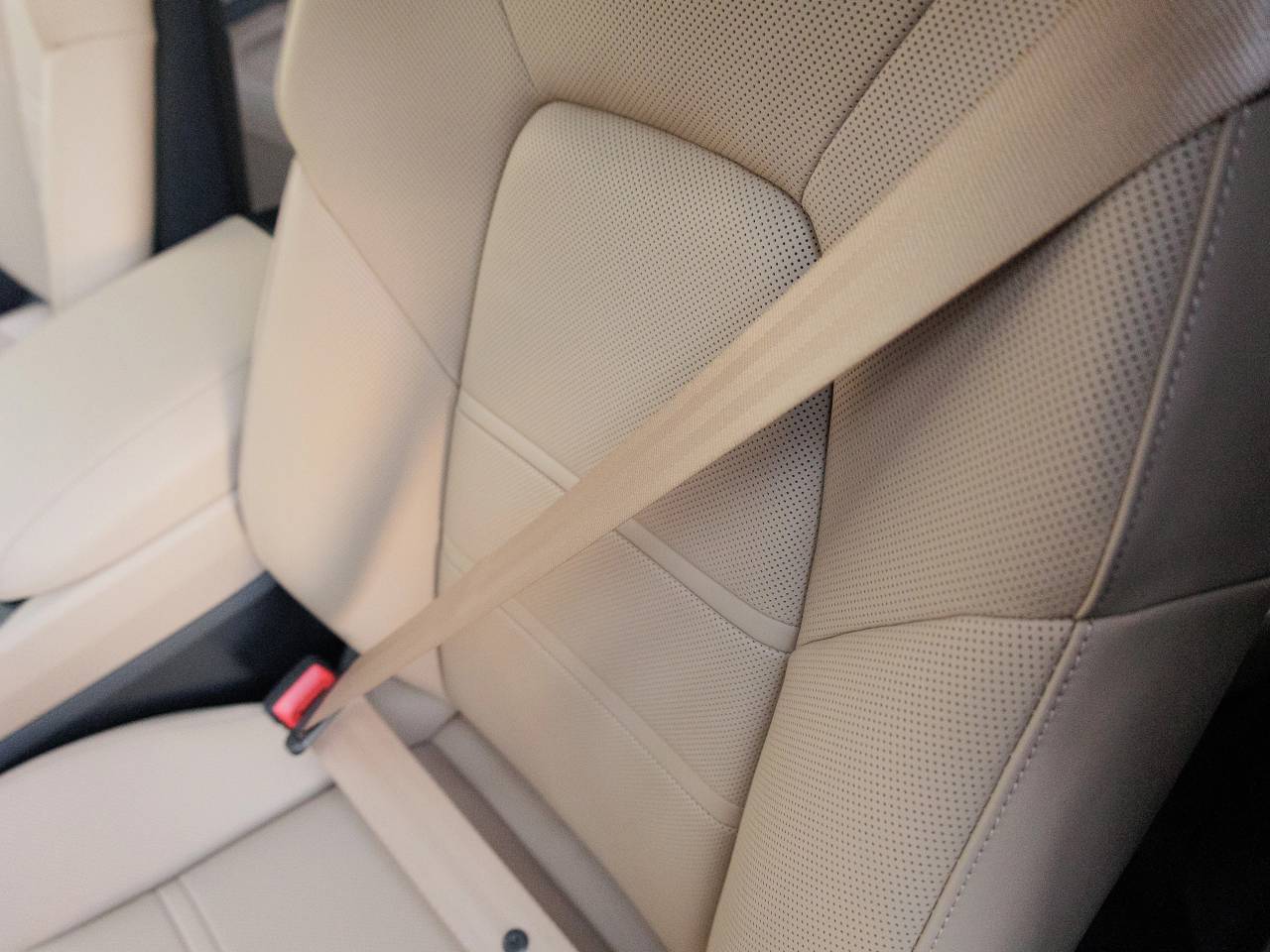 2025 Porsche Cayenne Cayenne S Coupe